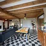 Les Champs De Brice - Campagne - Piscine - 10 Pers Feriehus