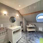 Feriehus Les Champs De Brice - Campagne - Piscine - 10 Pers *