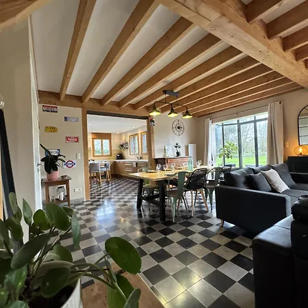 Ferienhaus Les Champs De Brice - Campagne - Piscine - 10 Pers